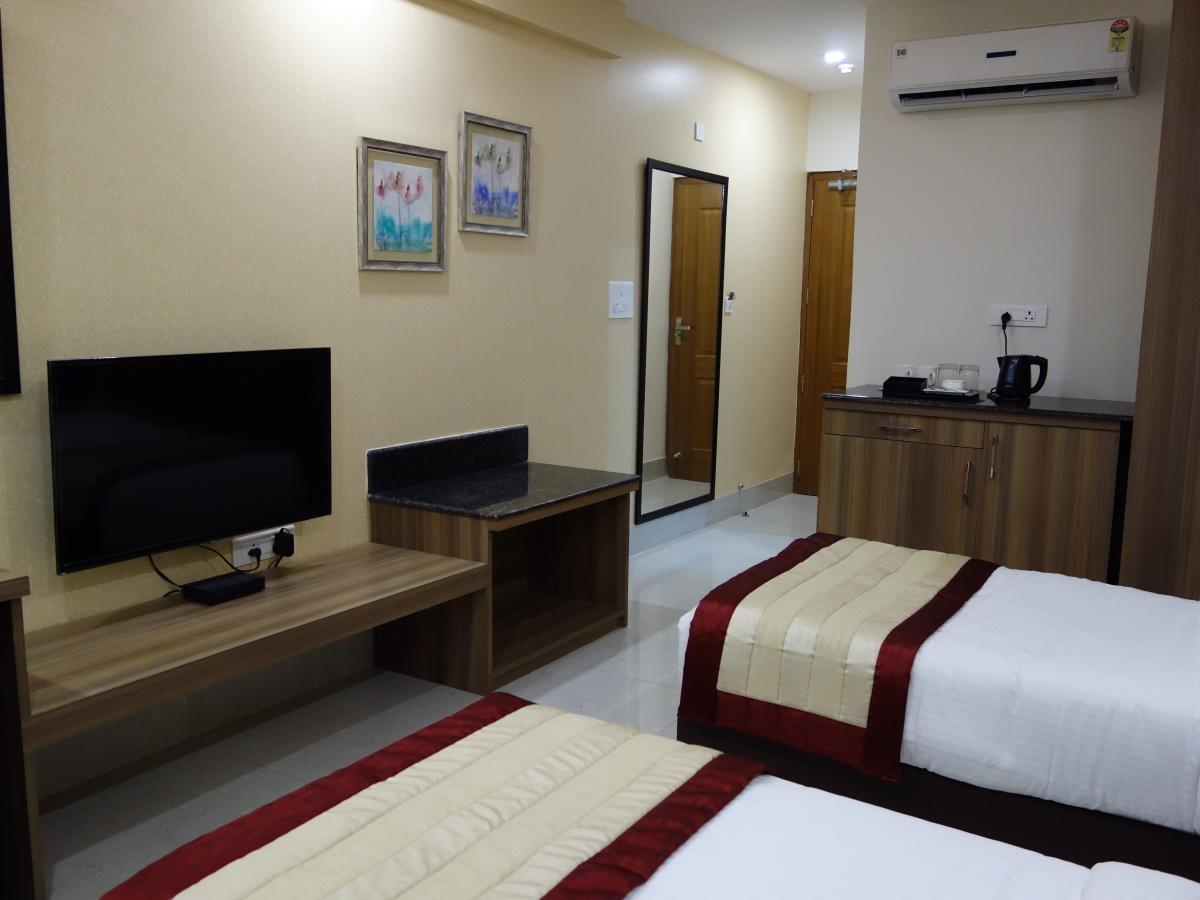 Imperial Clarks Inn Dehradun Exterior photo
